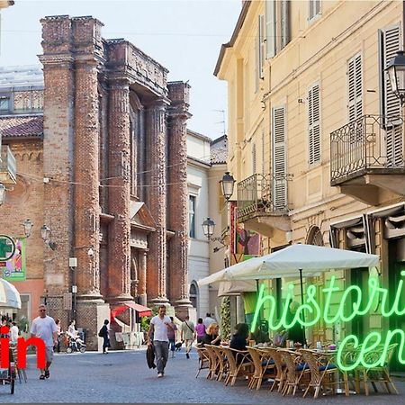 Appartamento Centro Storico Eleganza E Lusso Nel Monferrato Casale Monferrato Esterno foto