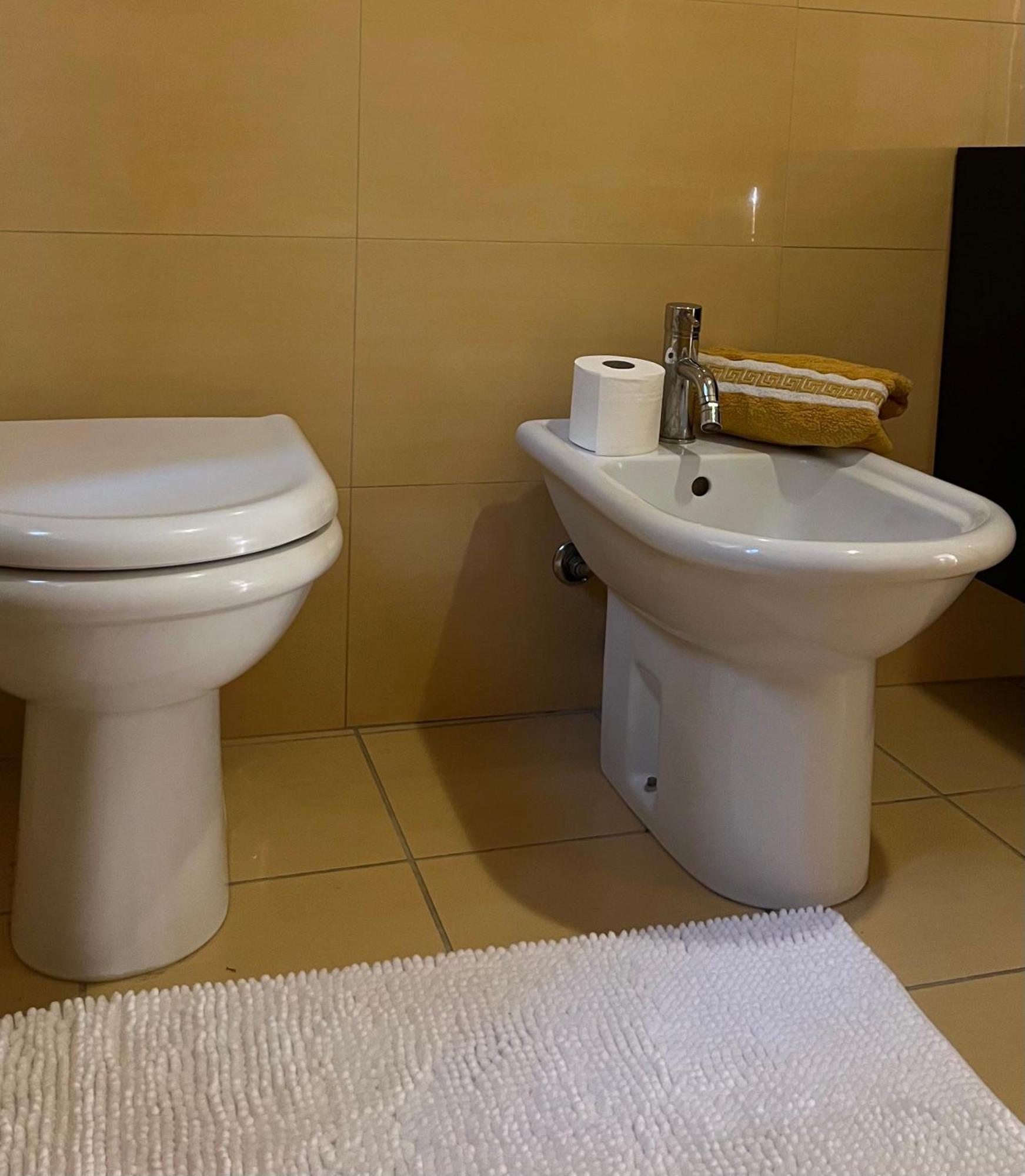 Appartamento Centro Storico Eleganza E Lusso Nel Monferrato Casale Monferrato Esterno foto